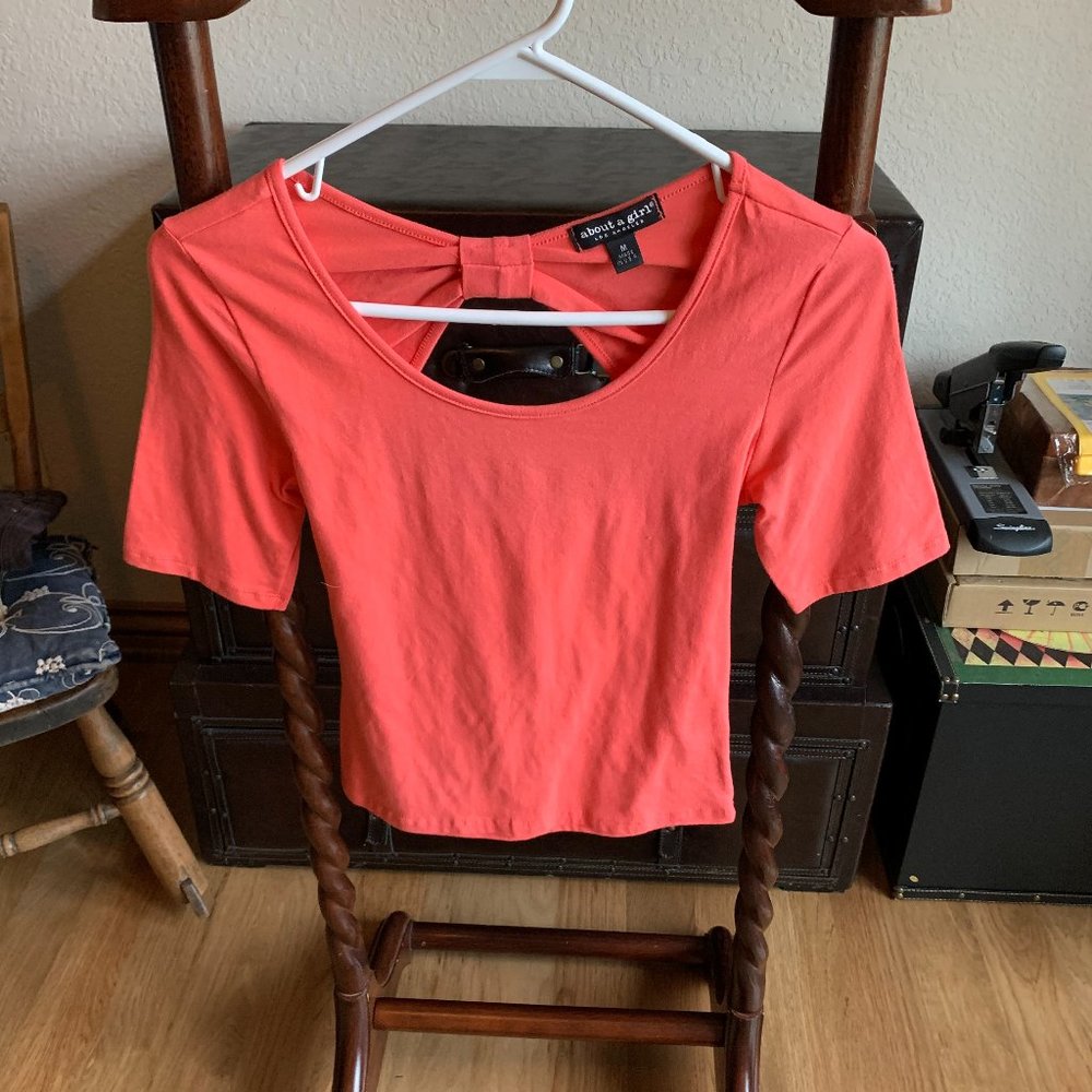 About a Girl Peach Crop Tee Shirt - Medium Size